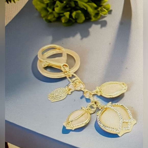 Gold Tulip Bag Charm Keychain Flower Key Chain with Key Rings for Purse Handbags - Picture 7 of 7